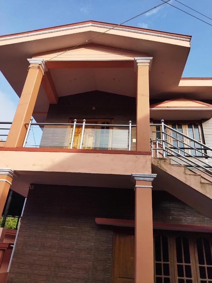 Hidden Gem Home Stay Madikeri Esterno foto